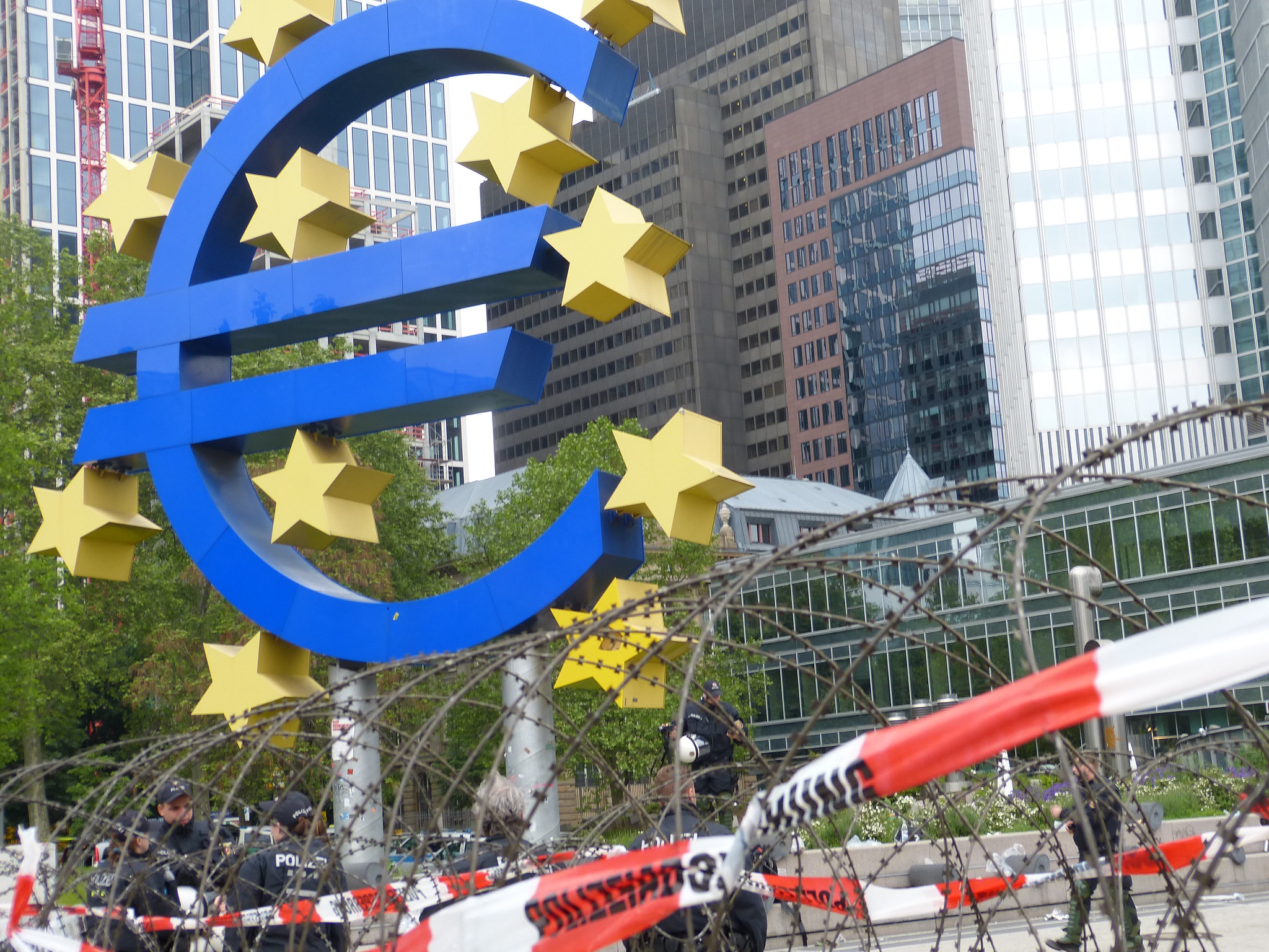 ECB erkent dat defensie-uitgaven overheidsfinanciën onder druk zetten